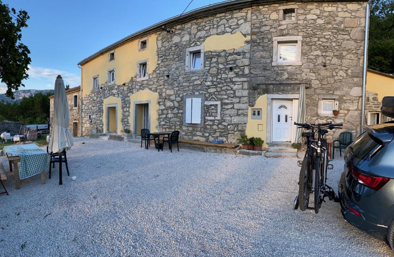 Skalameri Kozljak エクステリア 写真
